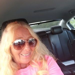 Meet your Posher, Joanne